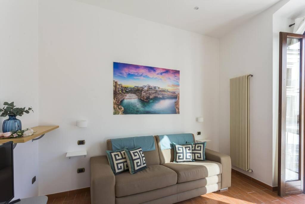 Dimora Donna Vittoria Apartment Bari Exterior photo