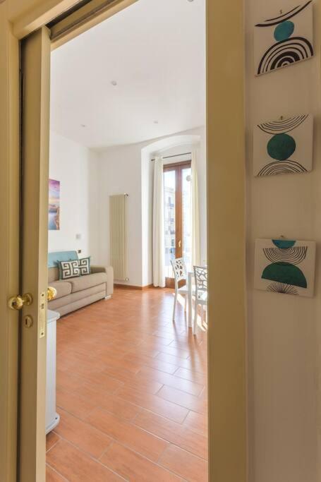 Dimora Donna Vittoria Apartment Bari Exterior photo
