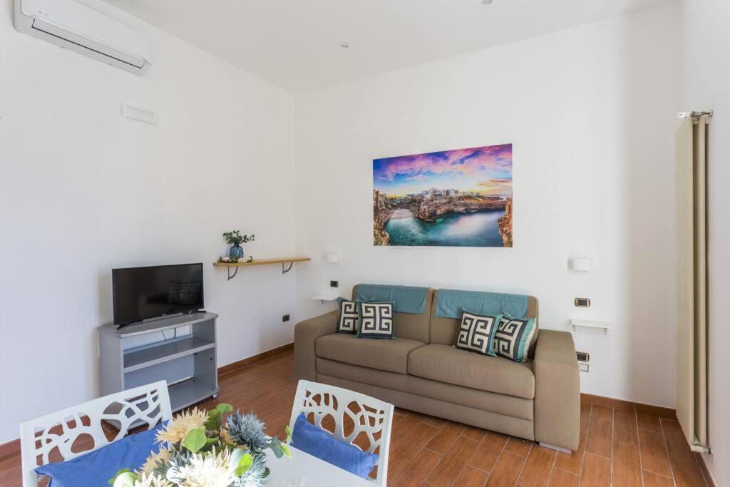 Dimora Donna Vittoria Apartment Bari Exterior photo