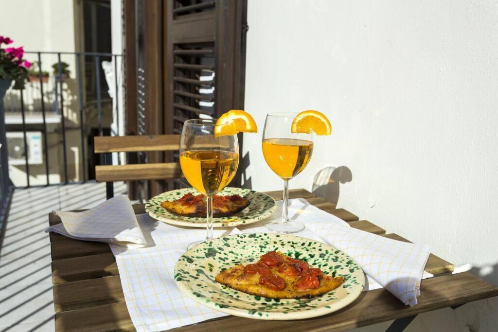 Dimora Donna Vittoria Apartment Bari Exterior photo