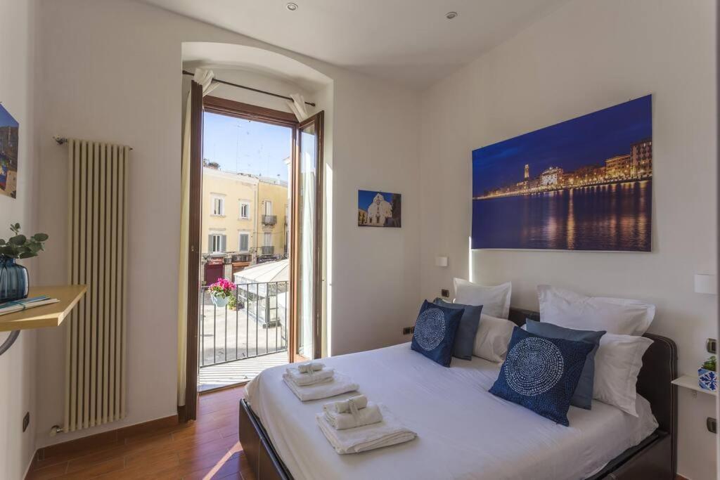 Dimora Donna Vittoria Apartment Bari Exterior photo
